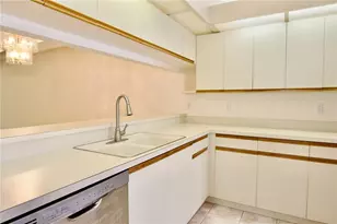 4172 Marseilles Ave, Sarasota, FL 34233 - Photo 15