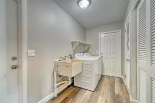 3005 Lockwood Terrace, Sarasota, FL 34231 - Photo 29