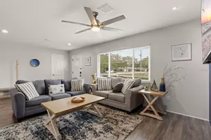 3310 Siesta Dr, Venice, FL 34293 - Photo 9
