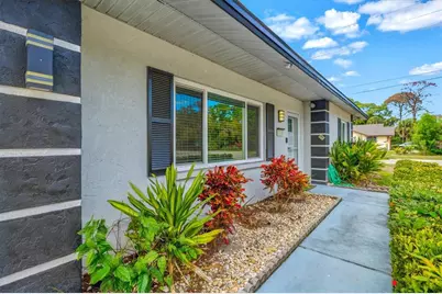 3310 Siesta Drive, Venice, FL 34293 - Photo 5