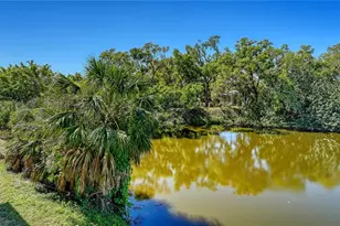 3310 Ramblewood Pl, Sarasota, FL 34237 - Photo 17