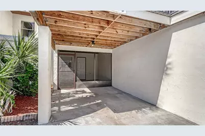 3310 Ramblewood Place, Sarasota, FL 34237 - Photo 3