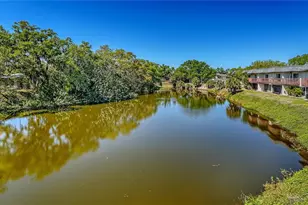 3310 Ramblewood Pl, Sarasota, FL 34237 - Photo 11