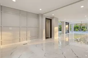 4942 Hubner Cir, Sarasota, FL 34241 - Photo 5