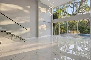 4942 Hubner Cir, Sarasota, FL 34241 - Photo 9