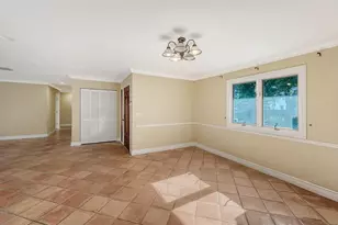 1812 54th St E, Bradenton, FL 34208 - Photo 9
