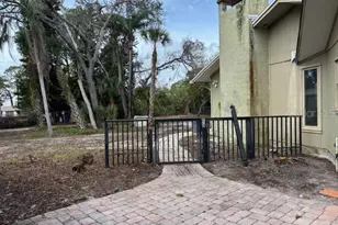 1812 54th St E, Bradenton, FL 34208 - Photo 7