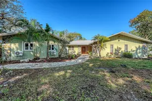 1812 54th St E, Bradenton, FL 34208 - Photo 3