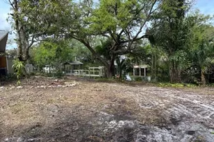 1812 54th St E, Bradenton, FL 34208 - Photo 31