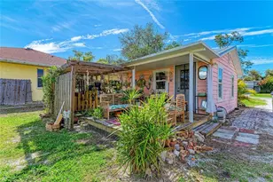 1885 Vamo Dr, Sarasota, FL 34231 - Photo 21