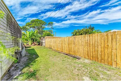 1885 Vamo Drive, Sarasota, FL 34231 - Photo 25