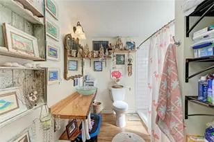 1885 Vamo Dr, Sarasota, FL 34231 - Photo 13