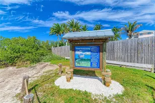 1885 Vamo Dr, Sarasota, FL 34231 - Photo 33