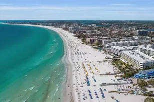 915 Seaside Dr, Sarasota, FL 34242 - Photo 3