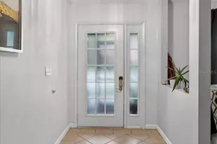 4644 Hamlets Grv Dr, Sarasota, FL 34235 - Photo 7