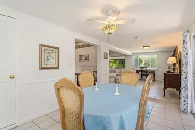 4705 Lemon Bay Drive, Venice, FL 34293 - Photo 13
