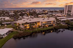 101 Whispering Sands Dr, Sarasota, FL 34242 - Photo 11