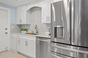 101 Whispering Sands Dr, Sarasota, FL 34242 - Photo 7