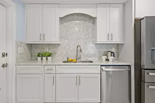 101 Whispering Sands Dr, Sarasota, FL 34242 - Photo 21