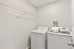 1009 Kings Ct, Venice, FL 34293 - Photo 13