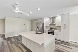 1009 Kings Ct, Venice, FL 34293 - Photo 3