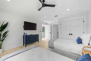 128 Fillmore Dr, Sarasota, FL 34236 - Photo 33