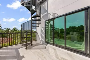 128 Fillmore Dr, Sarasota, FL 34236 - Photo 57