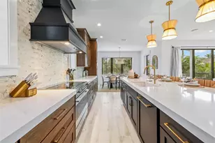 128 Fillmore Dr, Sarasota, FL 34236 - Photo 9