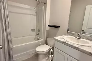 18011 Canopy Pl, Bradenton, FL 34211 - Photo 9