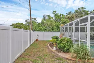 2715 52nd Ave Terrace W, Bradenton, FL 34207 - Photo 35