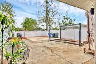 2715 52nd Ave Terrace W, Bradenton, FL 34207 - Photo 29