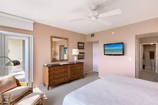1085 Gulf of Mexico Dr, Longboat Key, FL 34228 - Photo 15