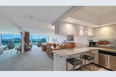 1085 Gulf Of Mexico Drive #404, Longboat Key, FL 34228 - Photo 11