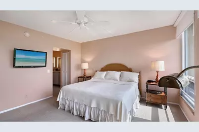 1085 Gulf Of Mexico Drive #404, Longboat Key, FL 34228 - Photo 13