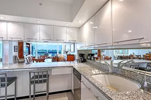 1085 Gulf of Mexico Dr, Longboat Key, FL 34228 - Photo 11