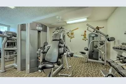1085 Gulf Of Mexico Drive #404, Longboat Key, FL 34228 - Photo 31