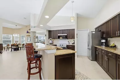 3746 Surrey Lane, Sarasota, FL 34235 - Photo 17