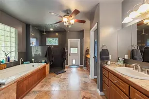 740 Arabian Cir, Nokomis, FL 34275 - Photo 13