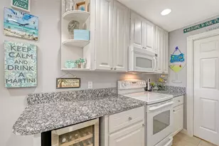 1625 Burgos Dr, Sarasota, FL 34238 - Photo 17