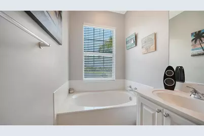 1625 Burgos Drive #1625, Sarasota, FL 34238 - Photo 25