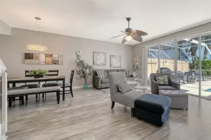 1625 Burgos Dr, Sarasota, FL 34238 - Photo 3