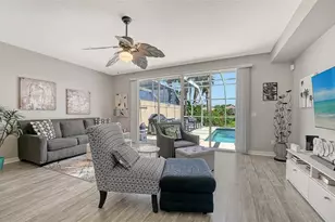 1625 Burgos Dr, Sarasota, FL 34238 - Photo 5