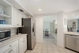 1111 N Gulfstream Ave, Sarasota, FL 34236 - Photo 11