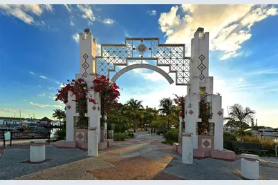 1111 N Gulfstream Avenue #10E, Sarasota, FL 34236 - Photo 35