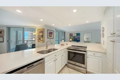 1111 N Gulfstream Avenue #10E, Sarasota, FL 34236 - Photo 9