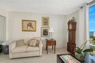 1111 N Gulfstream Ave, Sarasota, FL 34236 - Photo 23