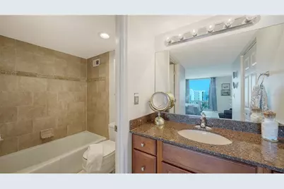 1111 N Gulfstream Avenue #10E, Sarasota, FL 34236 - Photo 21