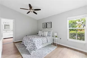 7795 Pine Trace, Sarasota, FL 34243 - Photo 17