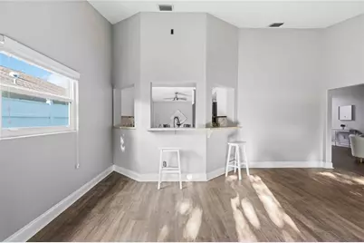 7795 Pine Trace, Sarasota, FL 34243 - Photo 9