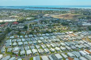 200 Southwinds Dr, Sarasota, FL 34231 - Photo 9